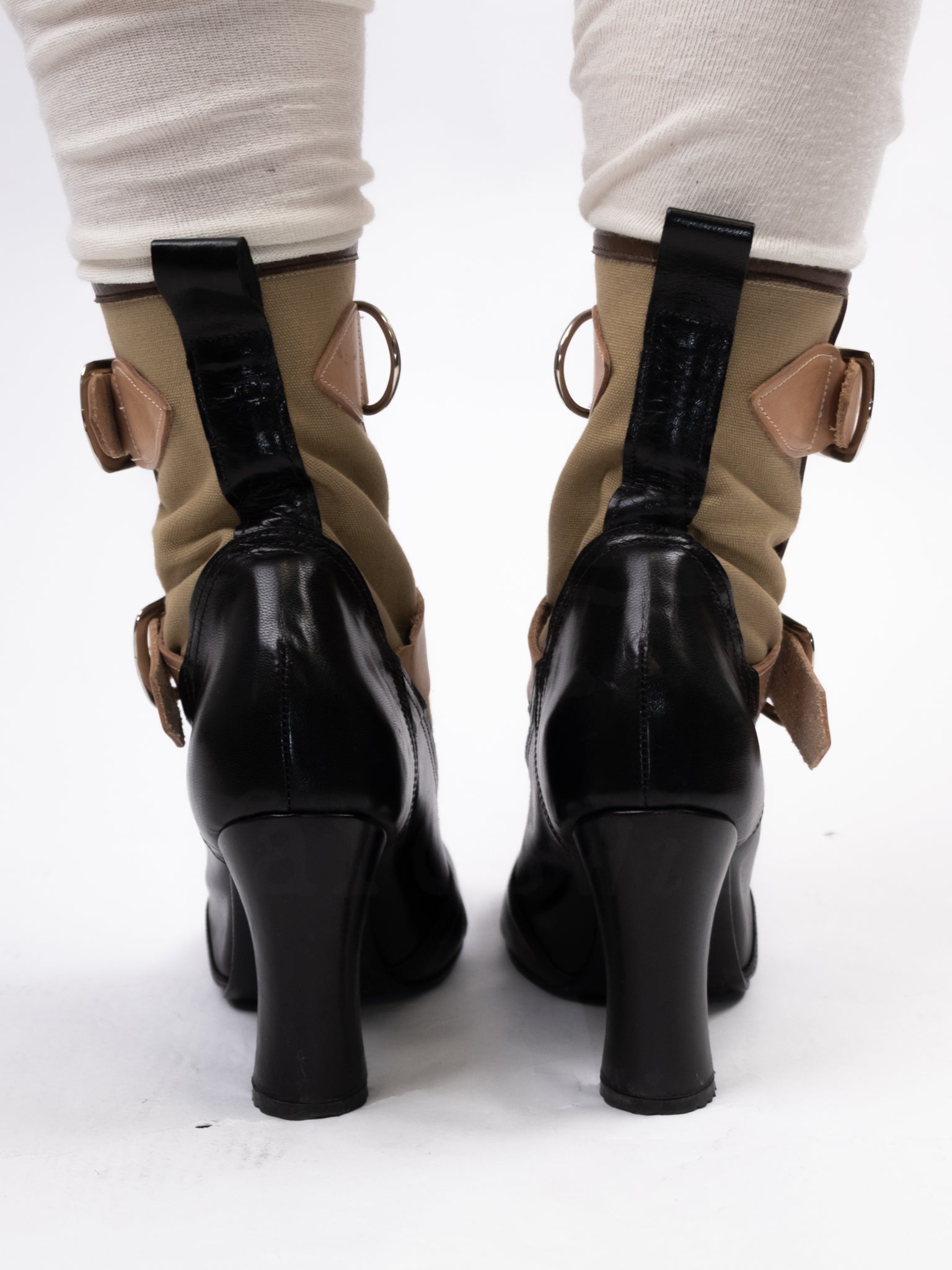 VIVIENNE WESTWOOD ANIMAL TOE BOOTS (EU37) – Taro's Wish