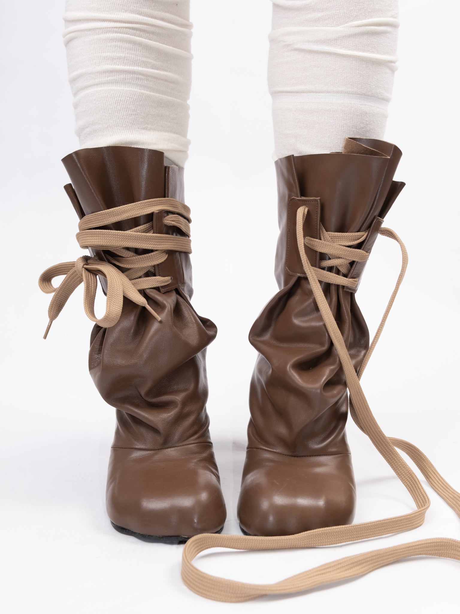 VIVIENNE WESTWOOD SS2000 ANIMAL TOE BOOTS (EU39) – Taro's Wish