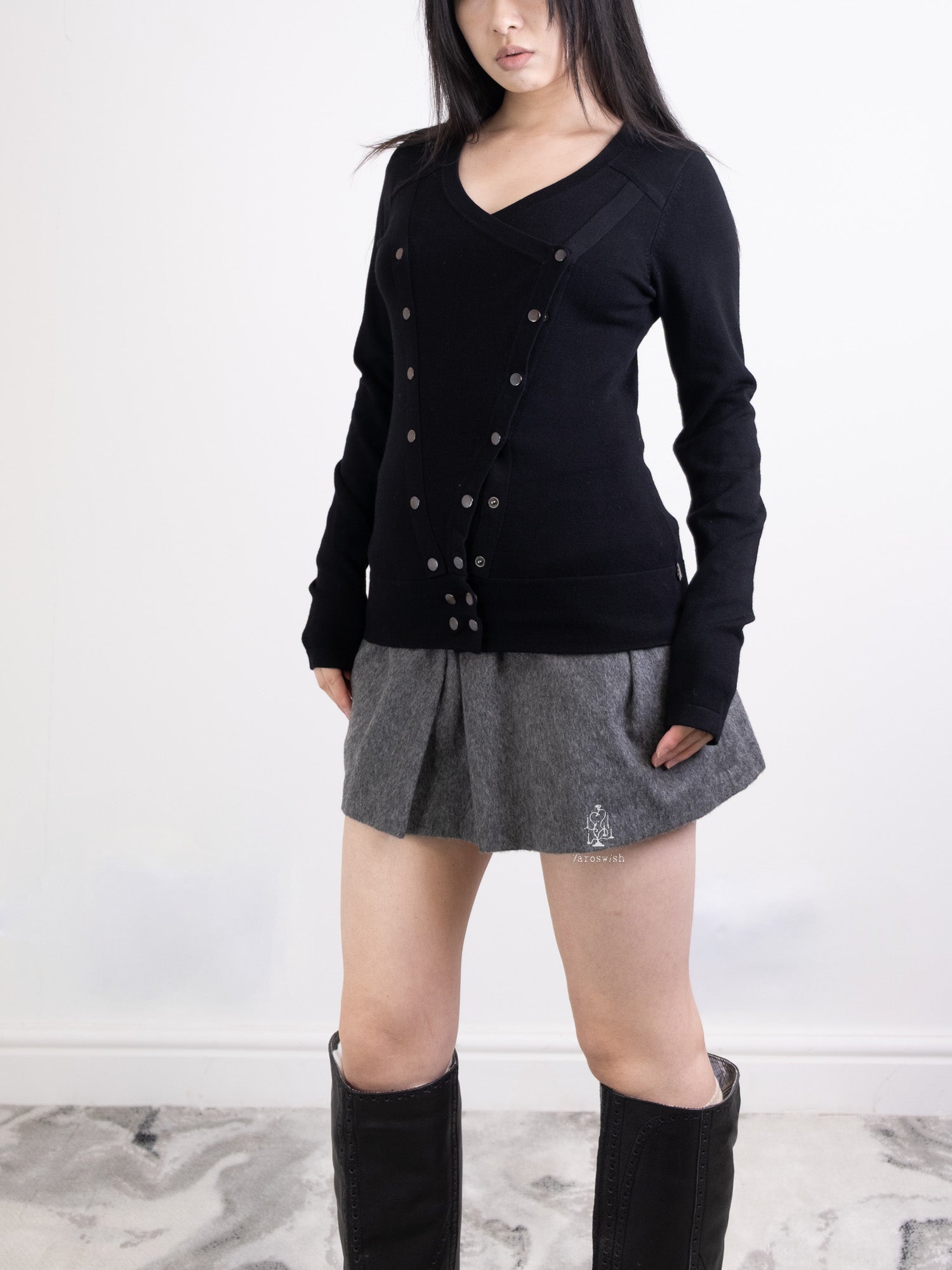 Vintage black asymmetric button knit top – Taro's Wish